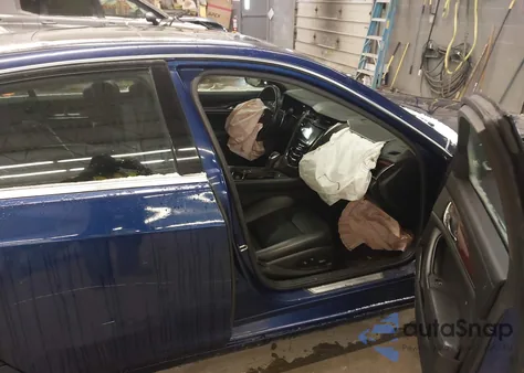 2014 Cadillac Cts Luxury z USA, uszkodzony, nr VIN 1G6AR5S3XE0172836